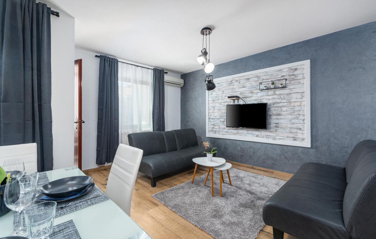 Apartments Ariana Умаг Экстерьер фото