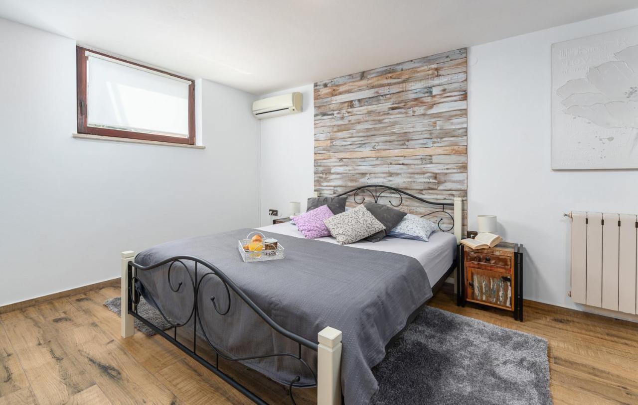 Apartments Ariana Умаг Экстерьер фото